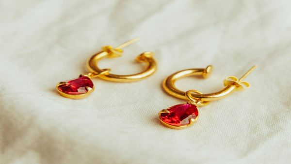 Rise in Gold Rate Today After Falling Rs 36,000, Silver Down; Latest 22K, 24K, 18K Prices in Delhi on 30 April