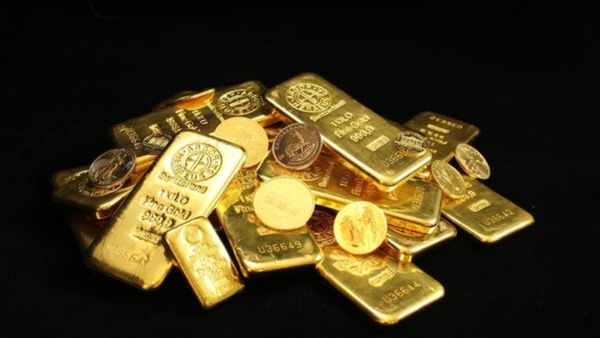 Bangalore Gold Rate Today Nears Rs 1.56 Lakh/10 Gm; What Should Jewellery Buyers Do Now?