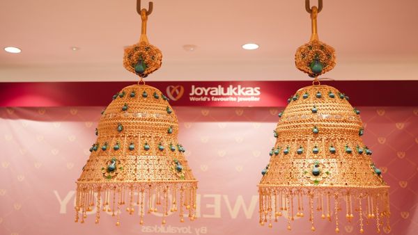 Rs 17,10,00,000 Jhumkas Of 16.51 Kg: Joyalukkas Breaks 2 Guinness World Records; Dubai Gold Rates