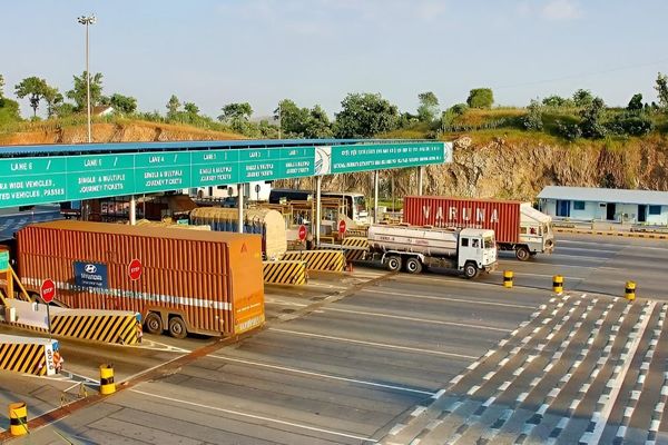 டோல் கட்டண வசூலில் புதிய சாதனை.. ஒரே மாதத்தில் ரூ.6000 கோடி வசூல்..!!