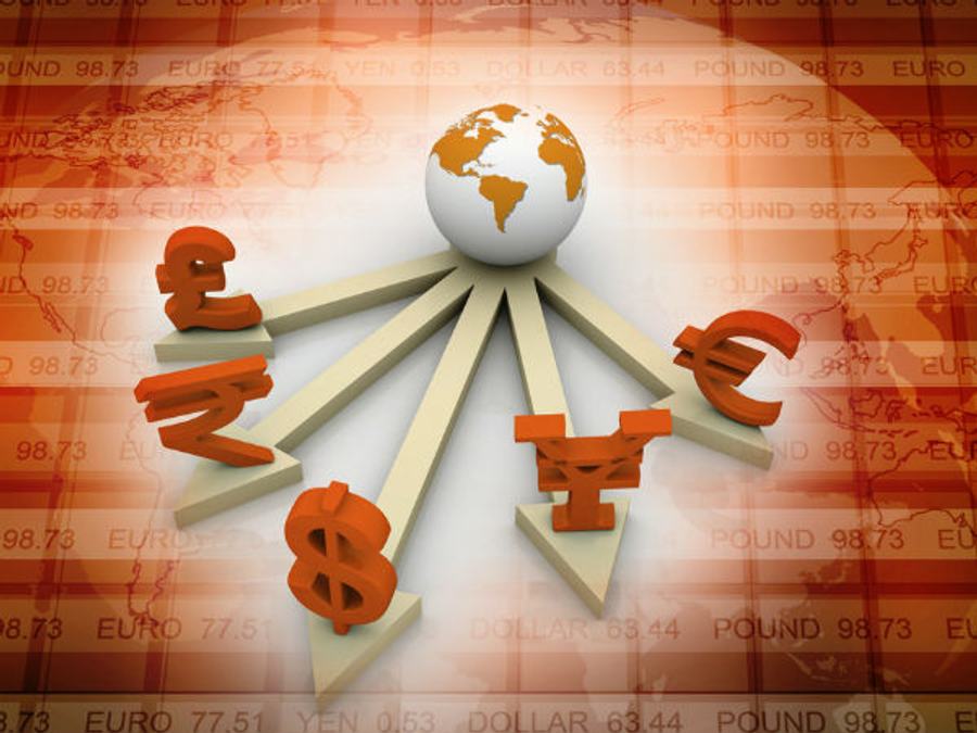 Rupee Hits Fresh Low Of 78.29/ US Dollar; Analysts See It To Weaken Further