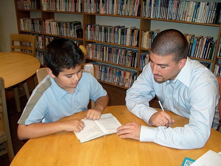 Tutor