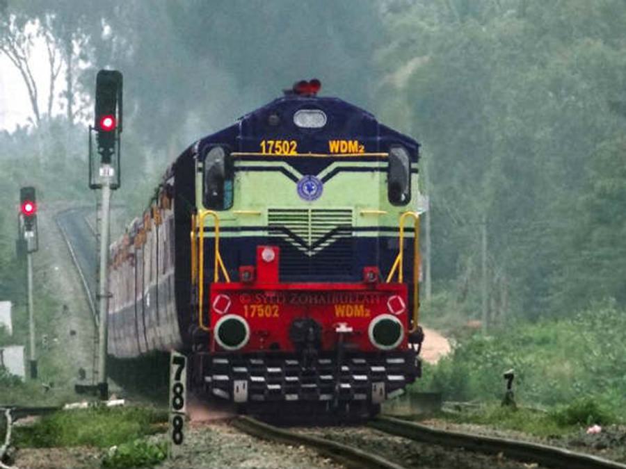 Railways To Develop 200 Apps For Travelers, Stakeholders, And Employees