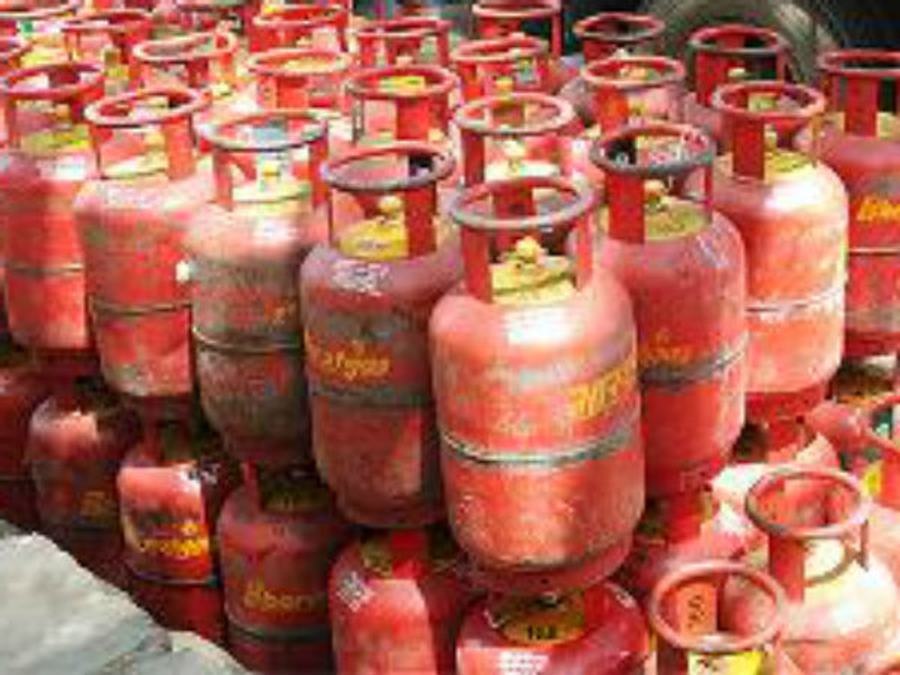 Non-Subsidised LPG Cylinder To Cost Less By Rs. 35