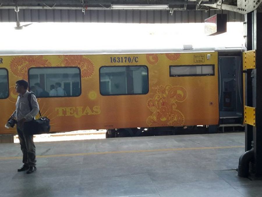 Private-Run Tejas Express Train To Offer You Partial Refund On Delay