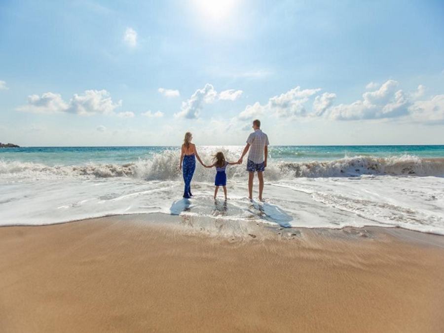 Plan And Save For Your International Vacation With Short Term Mutual Fund Schemes