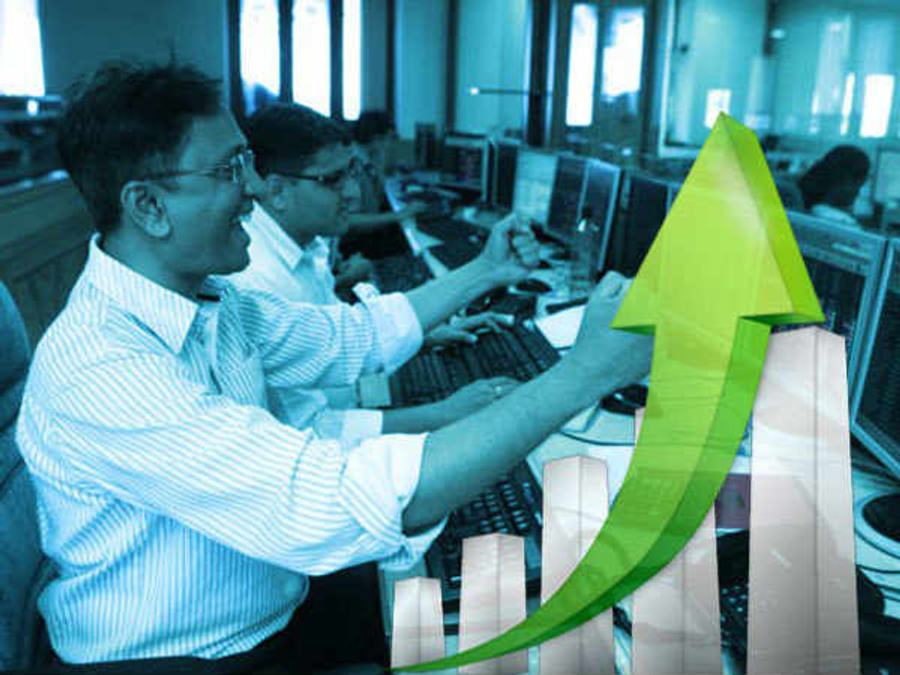 4 Reasons the Sensex Has Surged 900 Points Today