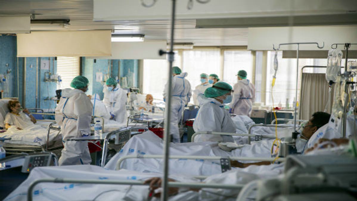 Health Insurance Covers COVID-19 Treatment At ‘Make-Shift Hospitals: IRDAI