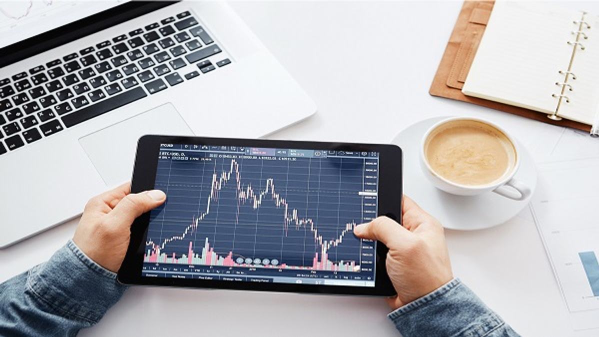 Reasons To Invest In Bajaj Finance FD Over A Bank FD 