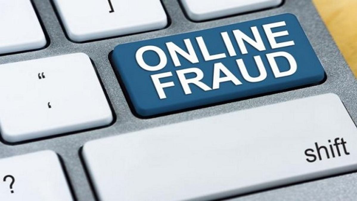 3 Important Updates By SBI & HDFC Bank To Avoid Banking Scams And Frauds