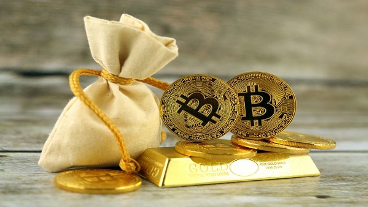 Skybridge Capital Sees More Upside In BTC Than Gold; Expects BTC To Hit $100,000 Before Year End