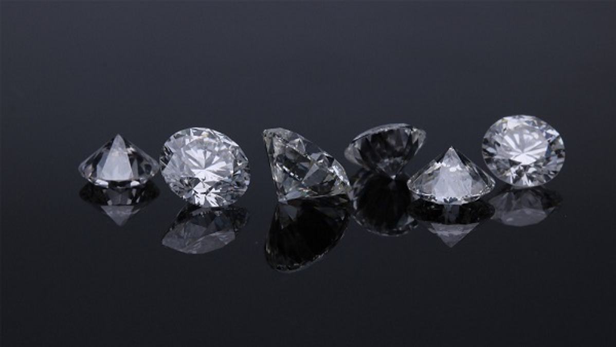 Diamonds