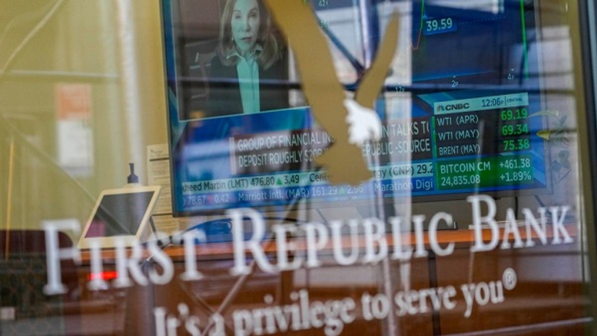 Rescue Dying Bank