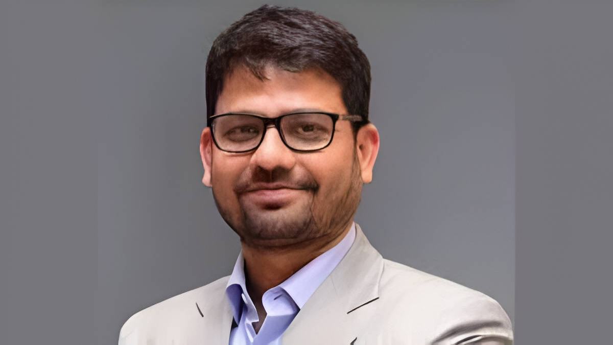 Badhan bank cfo