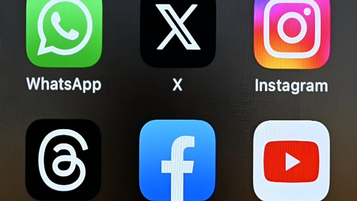 Facebook Google X