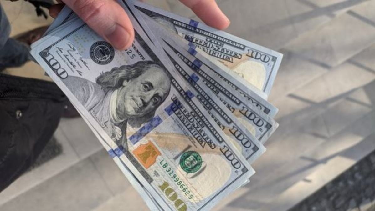 US dollar and emerging market currencies relationship