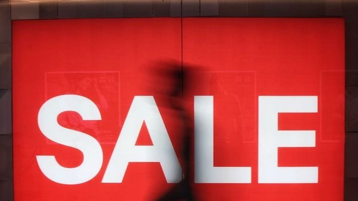 Apparel brand festive sale