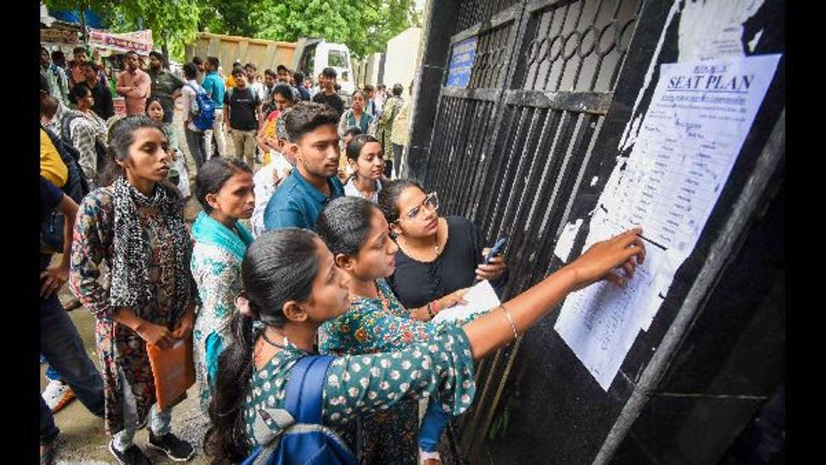 Talks on Pension Hike with EPS-95 NAC