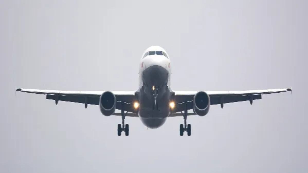 India-Pakistan Tension Affects Flights  Mumbai Airport Issues Important Travel Advisory  Check Now