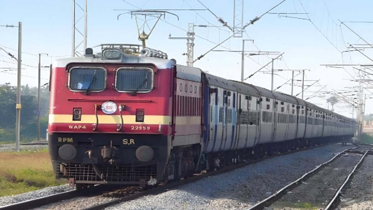 Did You Know You Can Now Book Train Tickets at the Last Minute  IRCTC Introduces New Feature  Here s How
