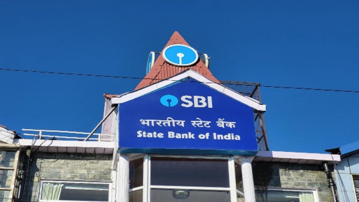 SBI Slashes FD Rates Ahead of New Year 2026  Latest Retail Domestic Term Deposits Rates Are In Force From Today