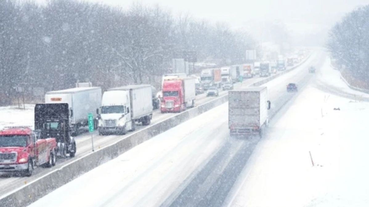 Winter Storm Fern Triggers US Flight Disruptions