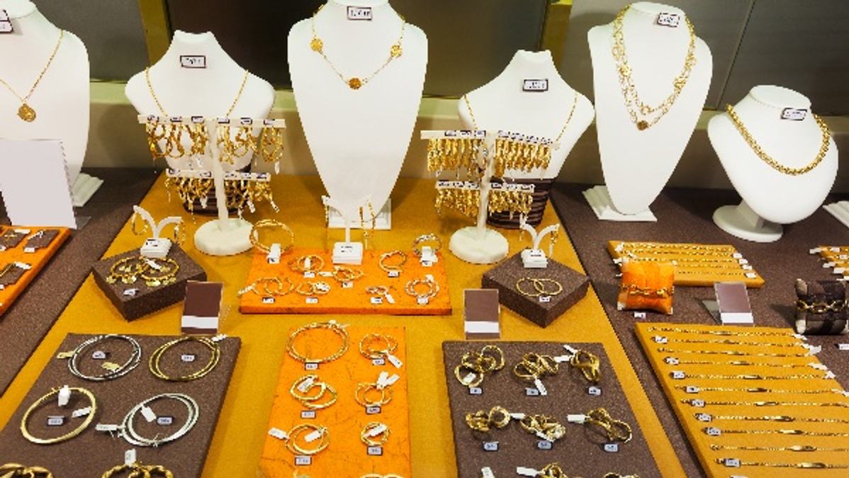 Gold Rate in Bangalore Today Spikes  24K 100g Gold Jumps Rs  15000 In 2 Days  Check March 10 Rates