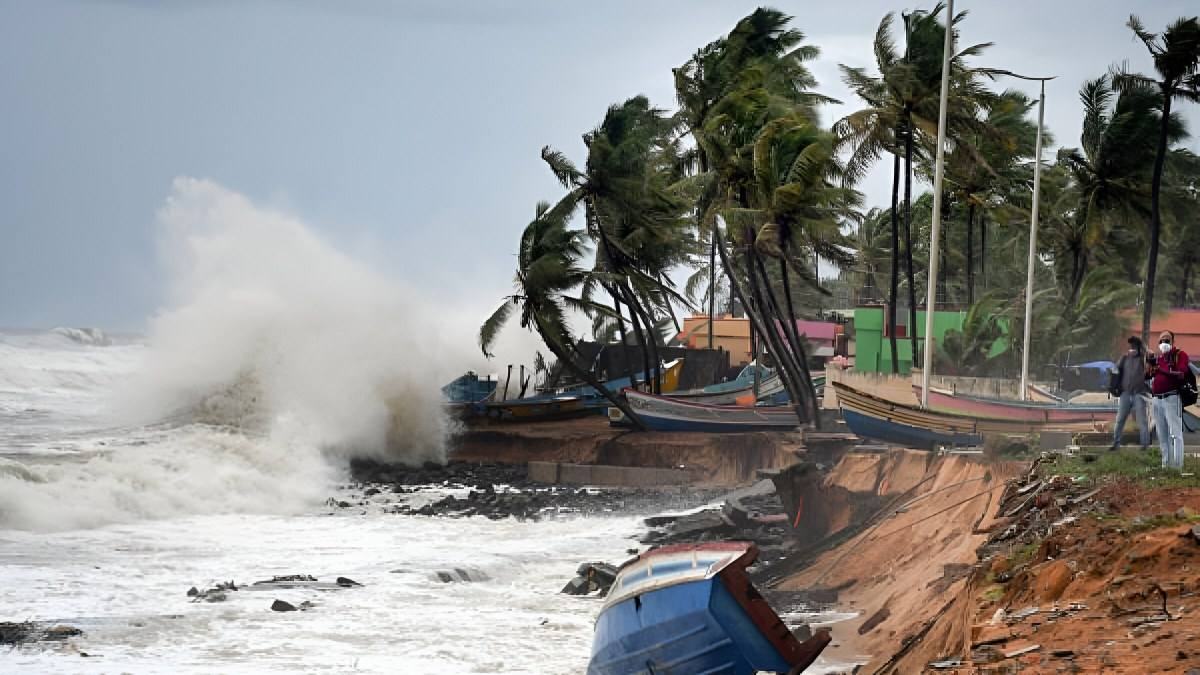 Cyclone Alert In Andhra Pradesh  Odisha