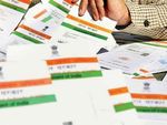 UIDAI: आधार के verification के ल‍िए देने होंगे शुल्‍क