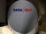 Tata Sky : कम पैसे में देखें ये 26 चैनल, जानें ऑफर