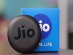 Reliance Jio : सस्ता किया 1 साल का रिचार्ज प्लान, उठाएं फायदा