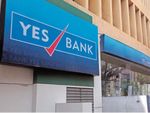 Yes Bank में पैसा सुरक्षित, एसबीआई करेगा 2450 करोड़ रु का निवेश