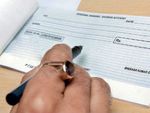 Cheque भरते समय इन गलतियां से बचे, वरना हो सकता है भारी नुकसान