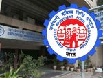 EPFO : PF खाताधारकों के लिए बुरी खबर, घटी ब्याज दर, 4 दशकों में हुई सबसे कम