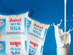 दूध : Amul-Mother Dairy के दाम बढ़ाने के बाद कहां मिल रहा सबसे सस्ता, जानिए