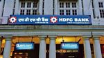 HDFC ग्राहक ध्यान दें! सेविंग्स अकाउंट में इस तरह मेंटेन करें एवरेज मंथली बैलेंस, वरना देना पड़ जाएगा चार्ज