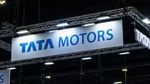 வீழ்ச்சியில் டாடா மோட்டார்ஸ்.. பங்குகள் 40% சரிவு.!!