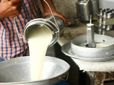 Mother Dairy: పెట్రోల్, డీజిల్ ధరల పెంపు ఎఫెక్ట్: పాల రేట్లు హైజంప్