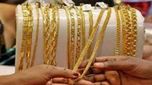 Gold Price Today: గుడ్ న్యూస్.. తగ్గిన బంగారం ధరలు.. తెలుగు రాష్ట్రాల్లో తాజా ధరలివే..