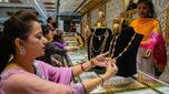 Gold Rate: మూడో రోజూ భారీగా పెరిగిన గోల్డ్.. నేడు ఏకంగా రూ.8,700 అప్, ఏపీ-తెలంగాణలో రేట్లివే..