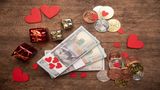 When Romance Meets Finance – 6 Tips To Save Money On Valentine’s Day
