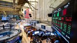 US Stock Market Falls For 3-Sessions In Row: Dow Jones Drops 497 Pts, Nasdaq Crashes 513 Pts; Fed Minutes Eyed