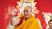 Dalai Lama Grammy Award: बौद्ध धर्म गुरु दलाई लामा ने जीता पहला ग्रैमी अवॉर्ड, जानें कितना है नेटवर्थ