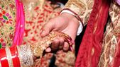 இந்தியாவில் 32 லட்சம் திருமணங்கள்.. 3.75 லட்சம் கோடிக்கு வர்த்தகம்! 