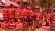 Oil Ministry Sets Up Panel as Commercial LPG Shortage Hits Hospitality Sector