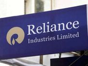 ರಿಲಯನ್ಸ್ ಇಂಡಸ್ಟ್ರೀಸ್ ತ್ರೈಮಾಸಿಕ ಲಾಭ ಶೇ. 43ರಷ್ಟು ಏರಿಕೆ: 13,680 ಕೋಟಿ ರೂಪಾಯಿ	