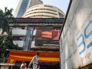 ಸೆನ್ಸೆಕ್ಸ್ ಟಾಪ್-10: 79,798.3 ಕೋಟಿ ರೂ ಮೌಲ್ಯ ಹೆಚ್ಚಳ; ಧರ್ಮರಾಜ್ ಕ್ರಾಪ್ ಗಾರ್ಡ್‌ನ ಐಪಿಒ 