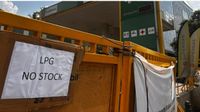 LPG தட்டுப்பாடு: காலை 5 மணி முதல் காத்திருந்தாலும் கேஸ் இல்லை!! பெங்களூருவில் மோசமாகும் சூழல்!!