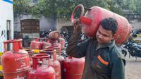 LPG கேஸ் சிலிண்டர்: இன்னும் 5 நாள் தான் டைம்.. மக்களே இத முடிக்கலனா சிலிண்டர் கிடைக்காது..!!