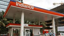 பெட்ரோல், டீசல் விற்பனை 100% உயர்வு.. கொரோனா-வை வென்ற இந்தியன் ஆயில்..! 